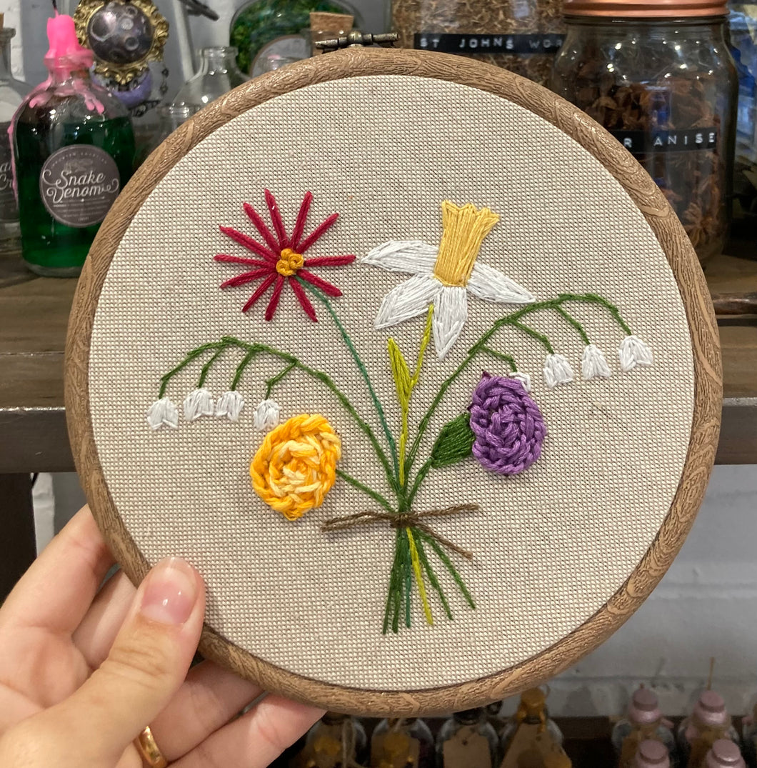 The Family Birth Flower Hoop